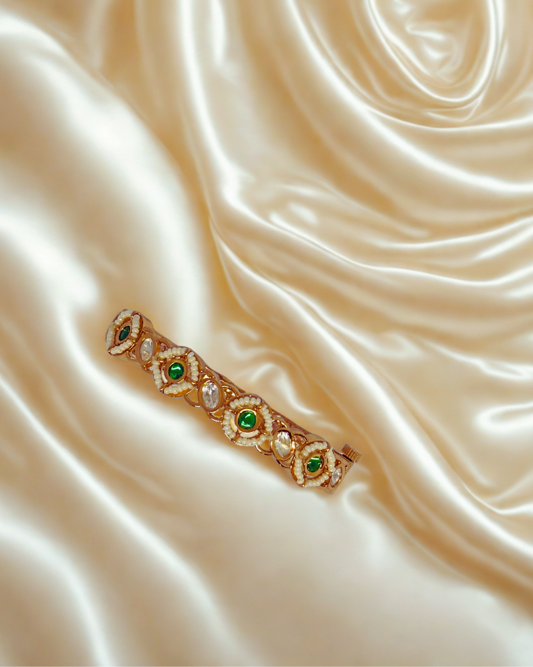 Emerald Pearl Charm Kundan Bracelet