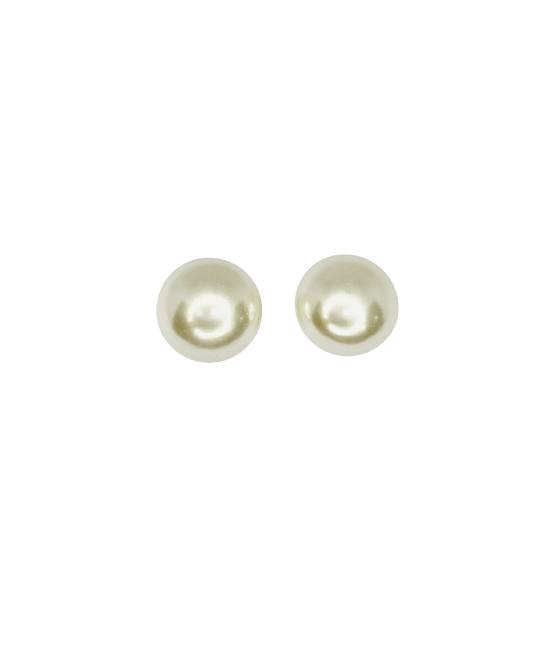 Classic Pearl Dome Studs