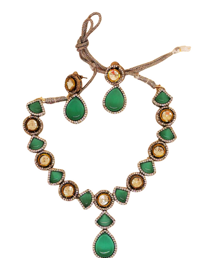 Emerald Elegance Kundan Necklace Set