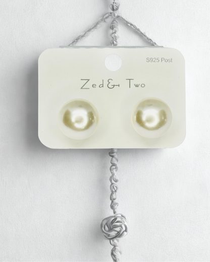 Classic Pearl Dome Studs