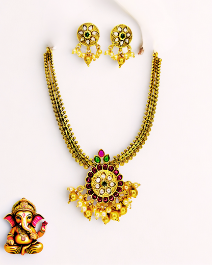 Rajwadi Blossom Kundan Set