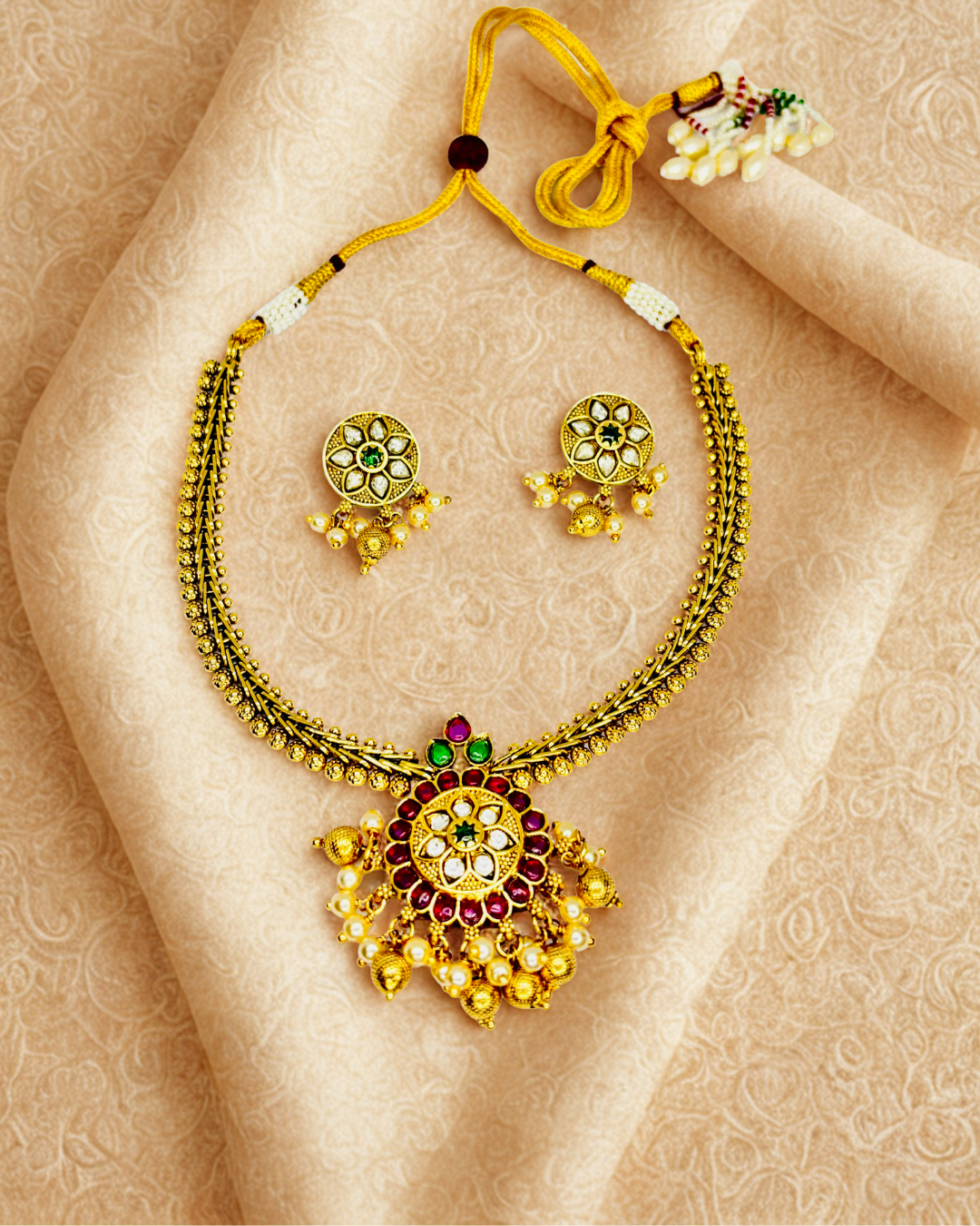 Rajwadi Blossom Kundan Set