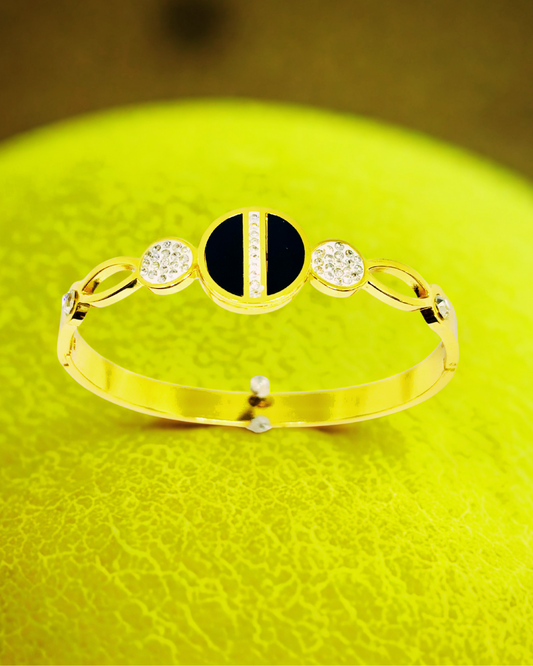 Black Enamel Circle Gold Korean Bracelet