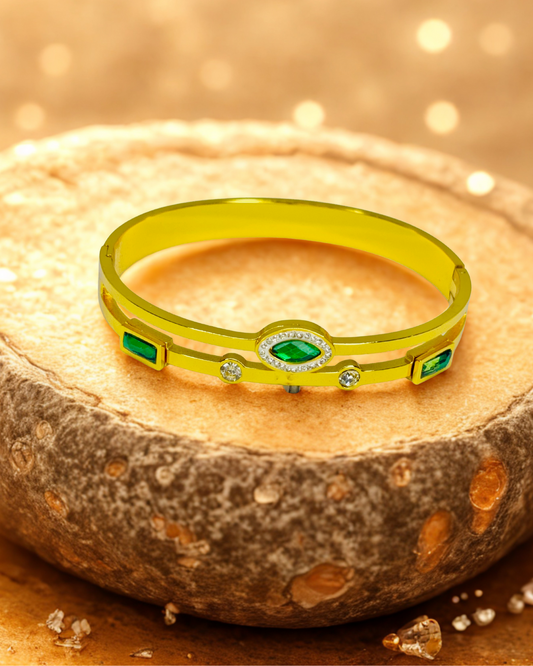 Green Gemstone Elegance Korean Bracelet