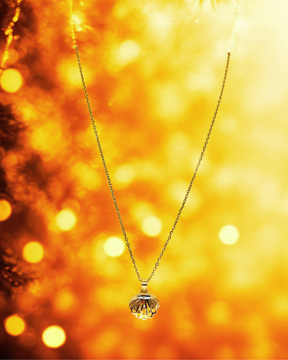Golden Shell Pendant Korean Necklace
