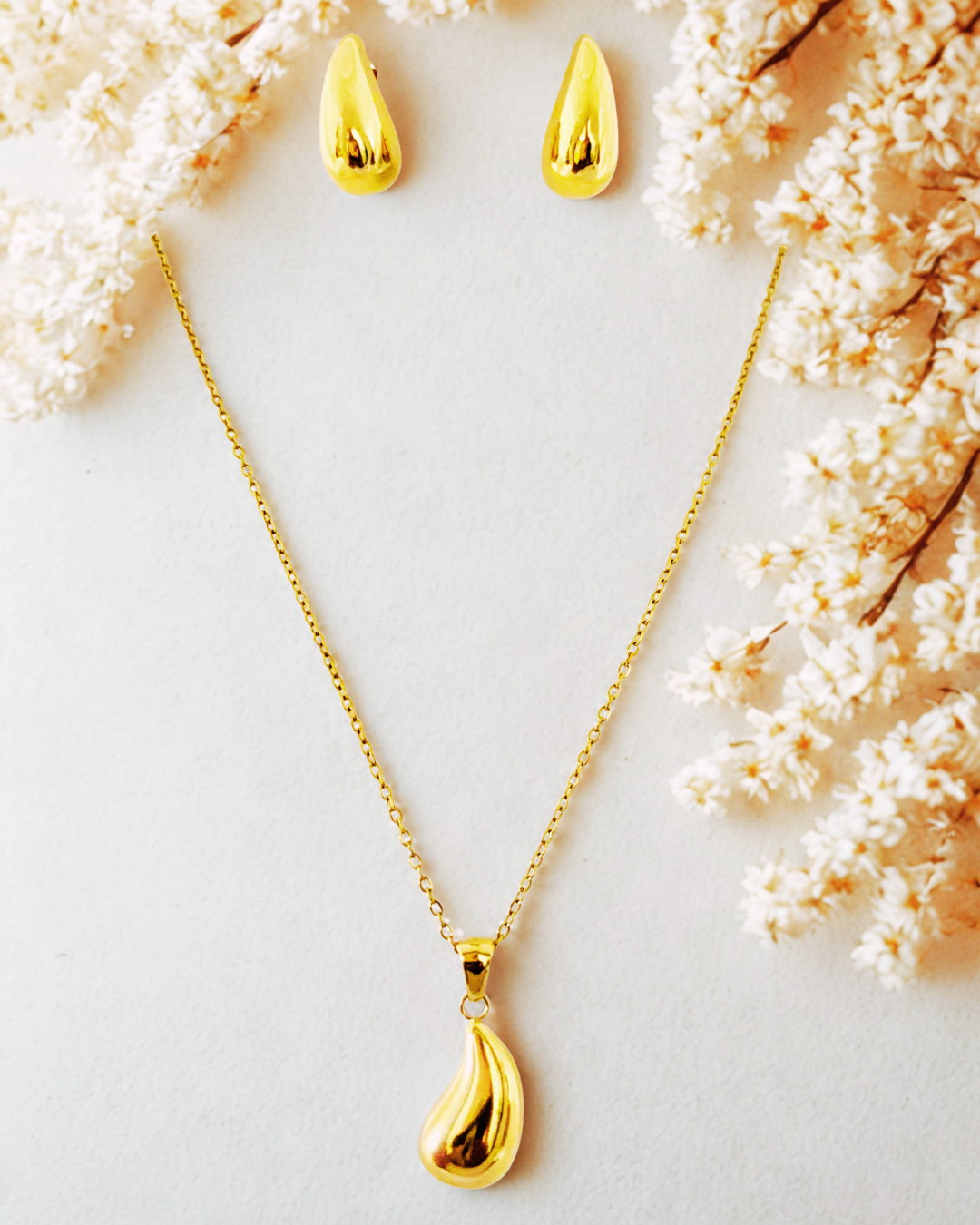 Gold-Plated Teardrop Pendant Necklace & Earring Korean Set