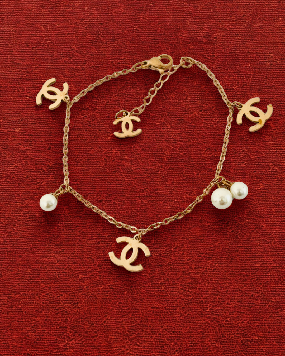 Gold-Plated Logo Charm Korean Bracelet with Pearls
