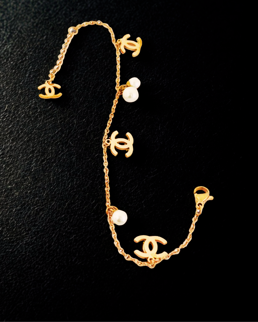 Gold-Plated Logo Charm Korean Bracelet with Pearls