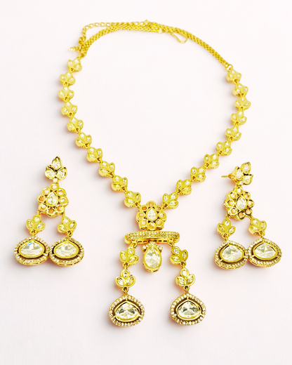 Royal Kundan & Emerald Bridal Set