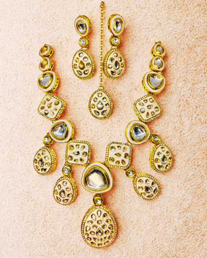 Regal Kundan Dangler Necklace Set