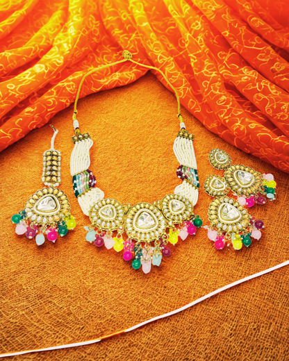 Kundan Beaded Necklace Set with Earrings & Maang Tikka.