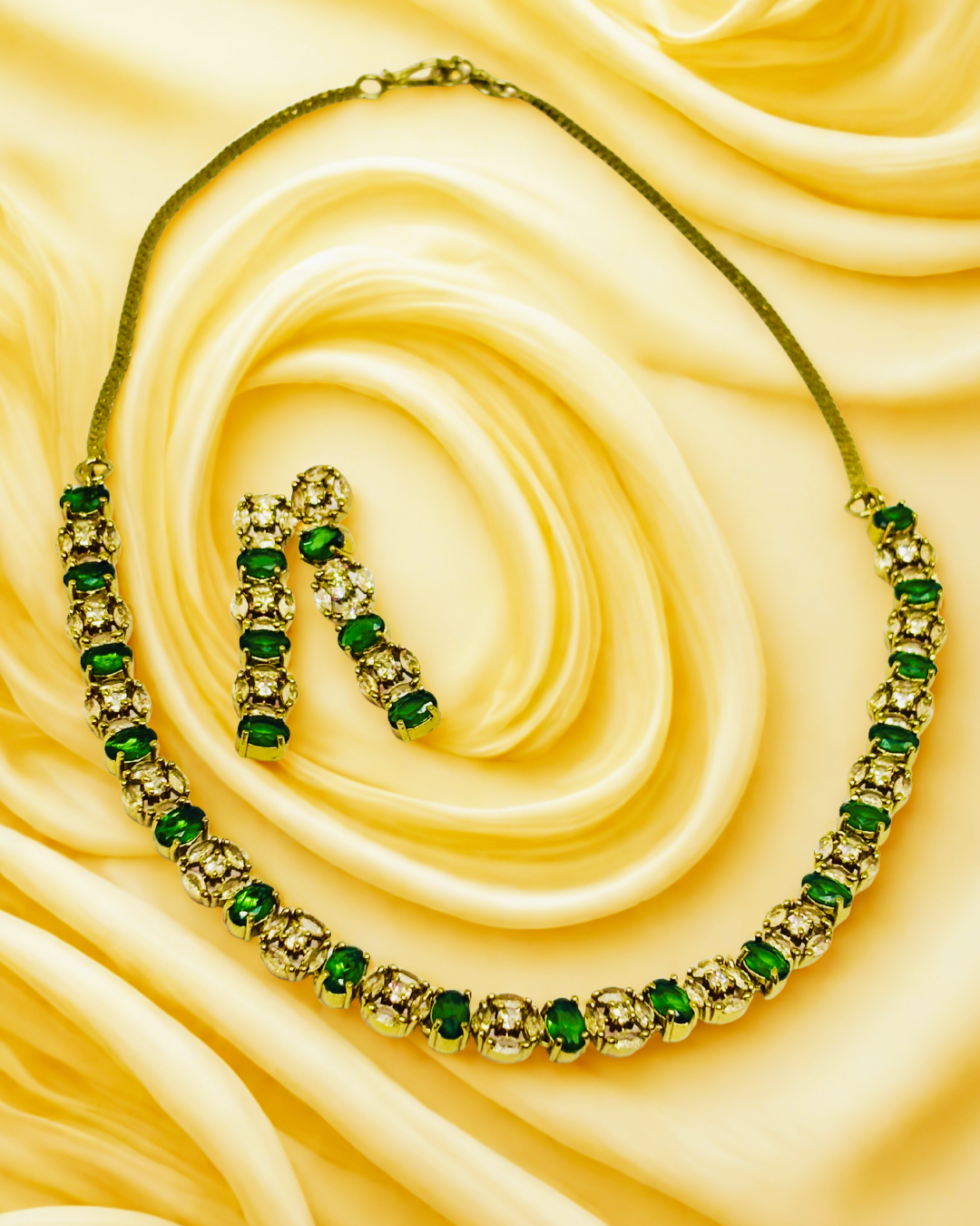 Stone-Studded Necklace Set with Earrings.