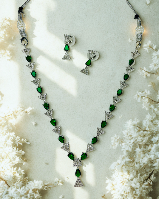 Emerald Spark Triangle AD Necklace Set