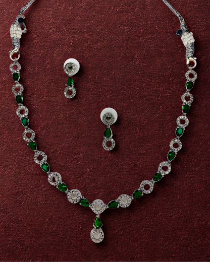 Elegant Black Teardrop AD Necklace Set