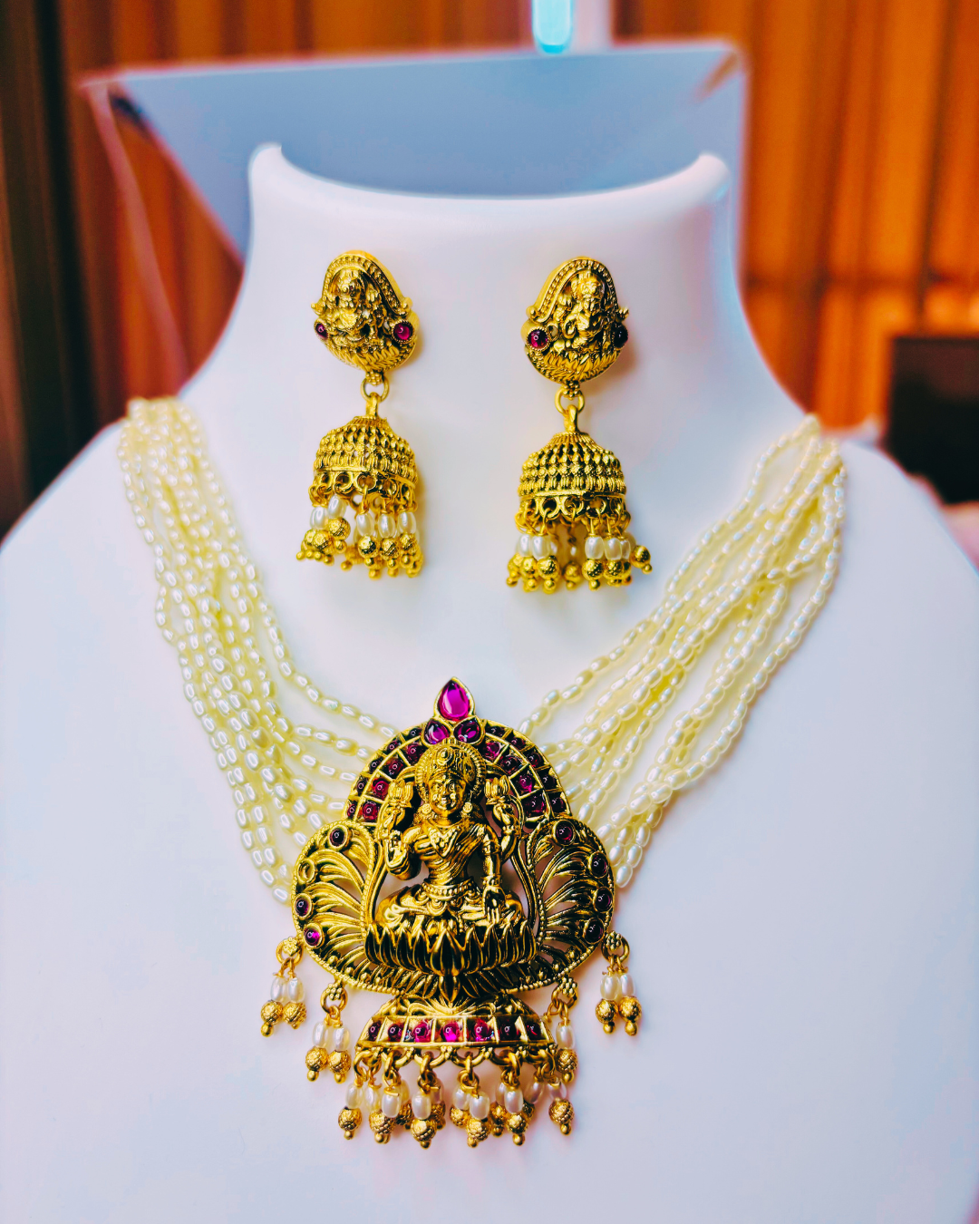 Lakshmi Temple Pearl Haar Set