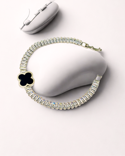 Midnight Clover Crystal Bracelet