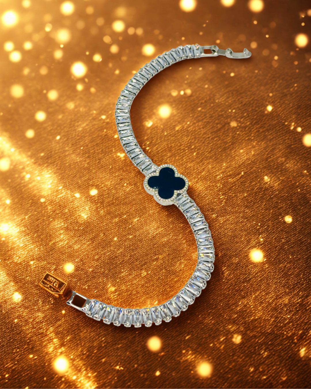 Midnight Clover Crystal Bracelet