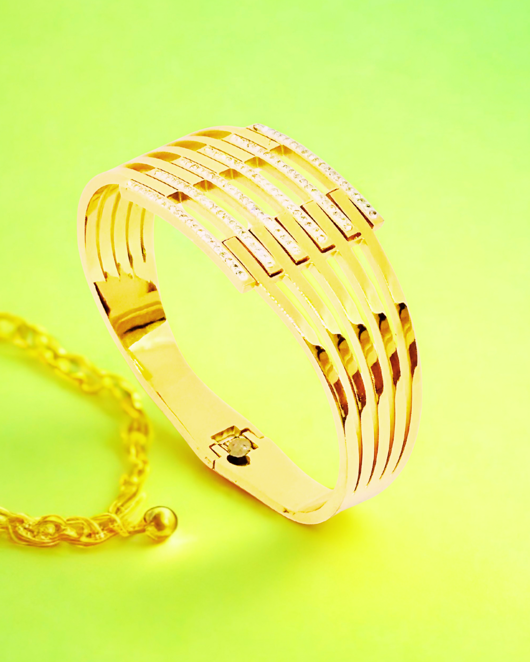 Elegant Gold-Plated Geometric Bracelet