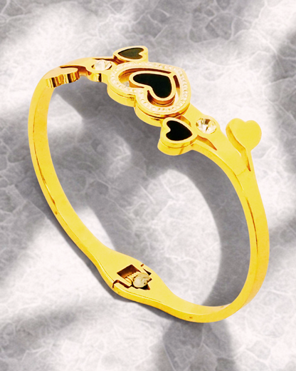 Gold-Plated Heart Charm bracelet