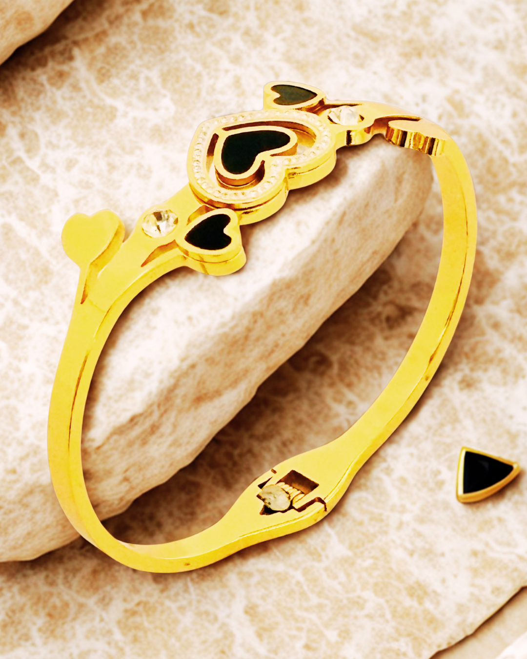 Gold-Plated Heart Charm bracelet