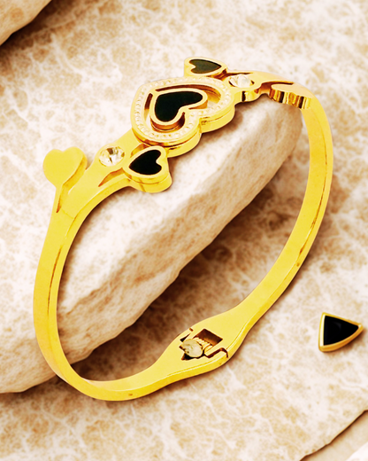 Gold-Plated Heart Charm bracelet