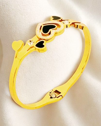 Gold-Plated Heart Charm bracelet