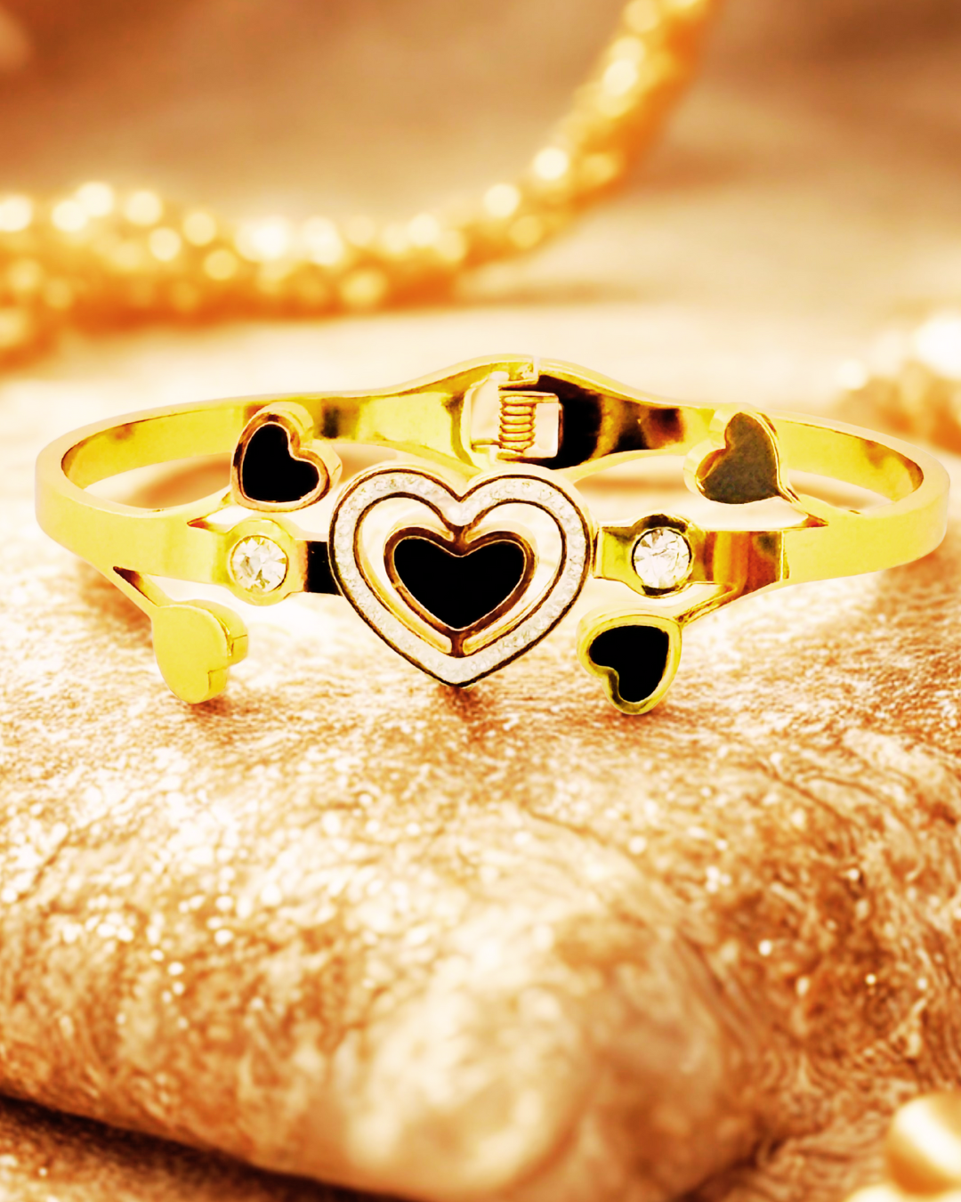 Gold-Plated Heart Charm bracelet