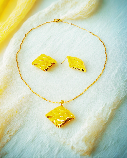 Golden Weave Elegance Korean Set