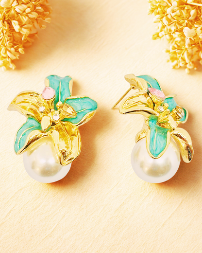 Golden Lily Pearl Stud Earrings