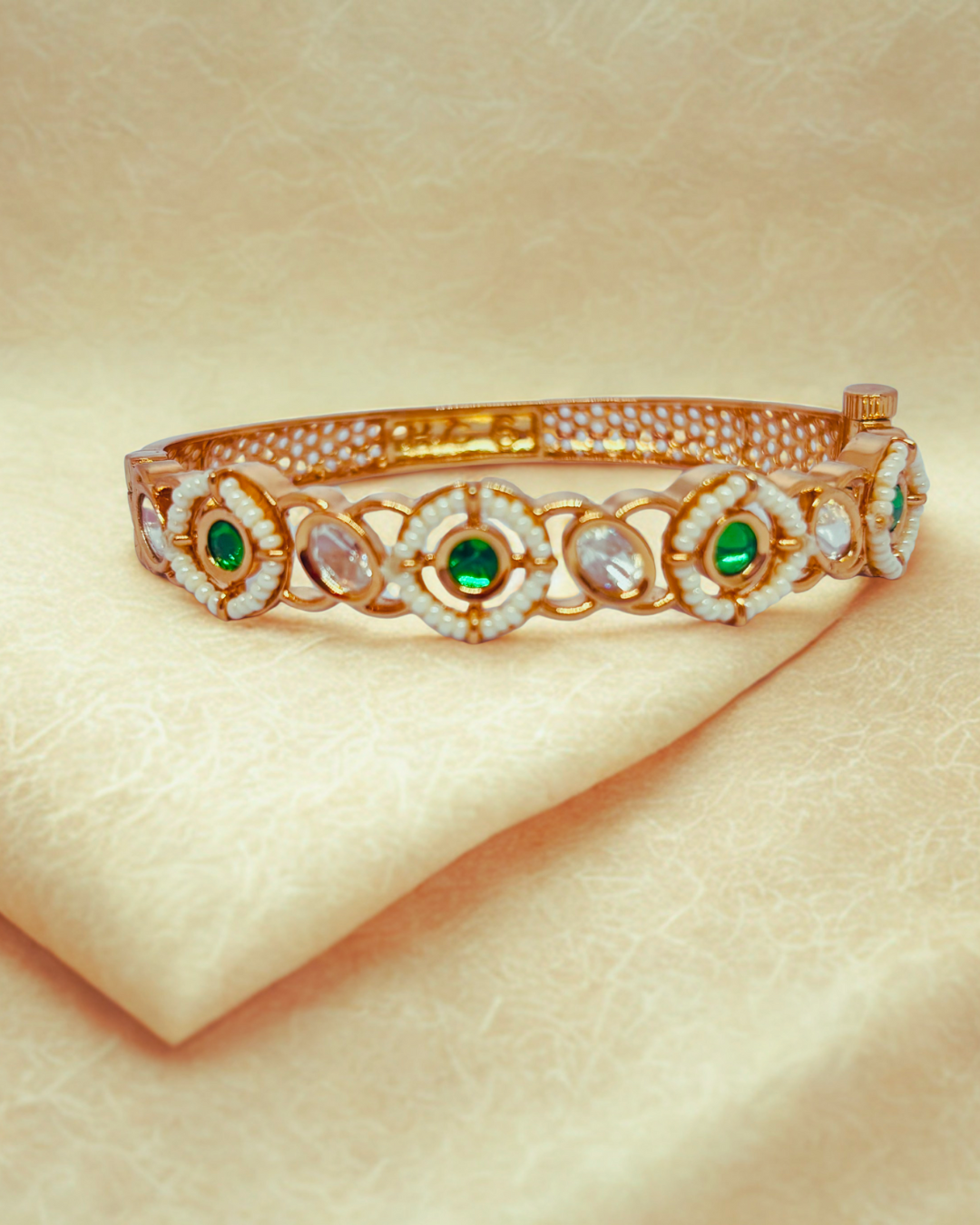 Emerald Pearl Charm Kundan Bracelet Hover