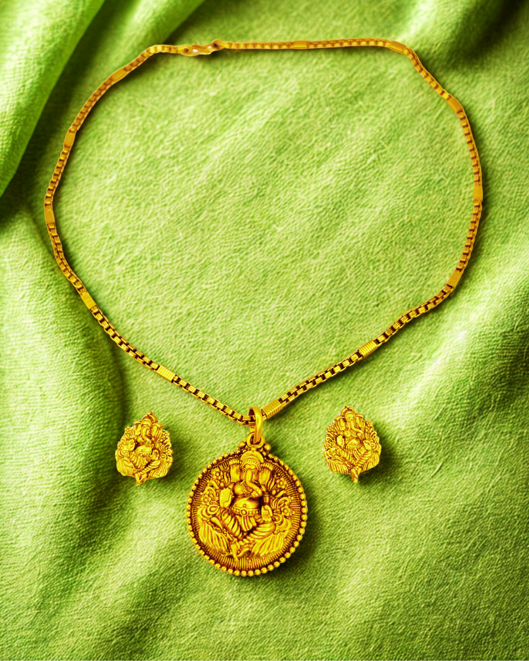 Antique Ganesh Pendant Temple Necklace Set - Image 5