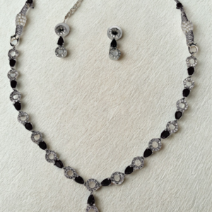 Elegant Black Teardrop AD Necklace Set